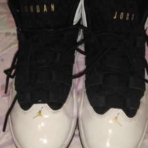 Youth size 1.5 Jordans
